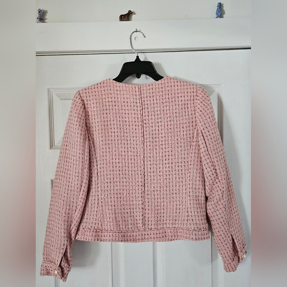 NWT Liz Claiborne Pink Tweed Blazer with Pearl Buttons. Fully Lined. Size 4 - Picture 2 of 5